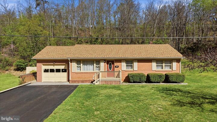 Property Photo: 163 Dicks Hollow Road VA 22603