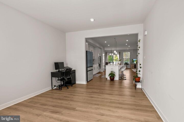 Property Photo:  18 Rosemary  NJ 08054 