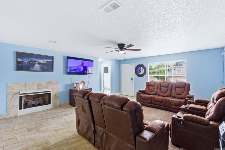 Property Photo:  13612 Carrington Place Drive  AR 72002-7227 