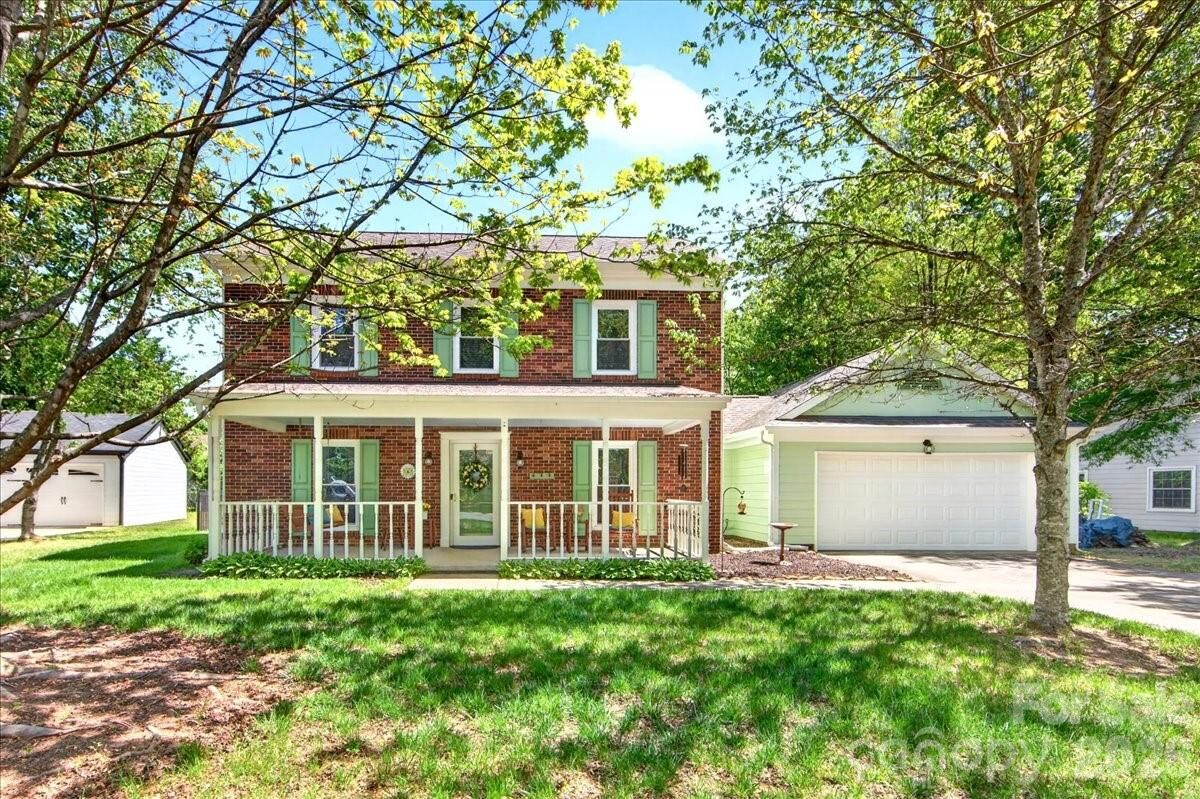 Property Photo:  2534 Clearkirk Court  NC 28105 