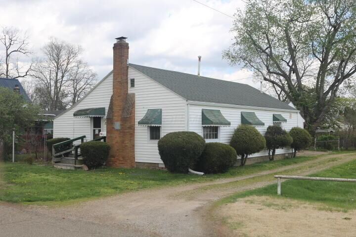 Property Photo:  150 Riverside Drive  OH 43050 