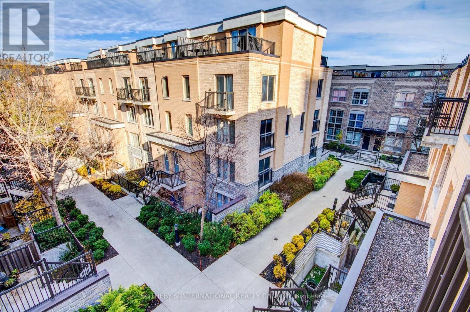 Property Photo:  7 Foundry Avenue 219  ON M6H 0B7 