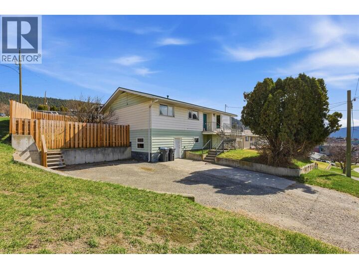 Property Photo: 496 Sixth Avenue BC V2G 2G7