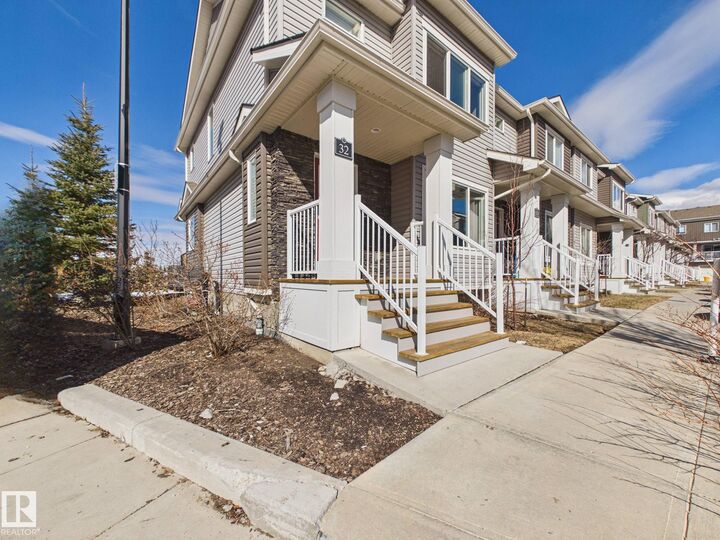 Property Photo:  2121 Haddow Drive NW 32  AB T6R 0W6 