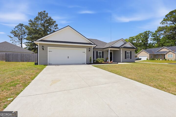 Property Photo: 65 Kayton Court GA 31321
