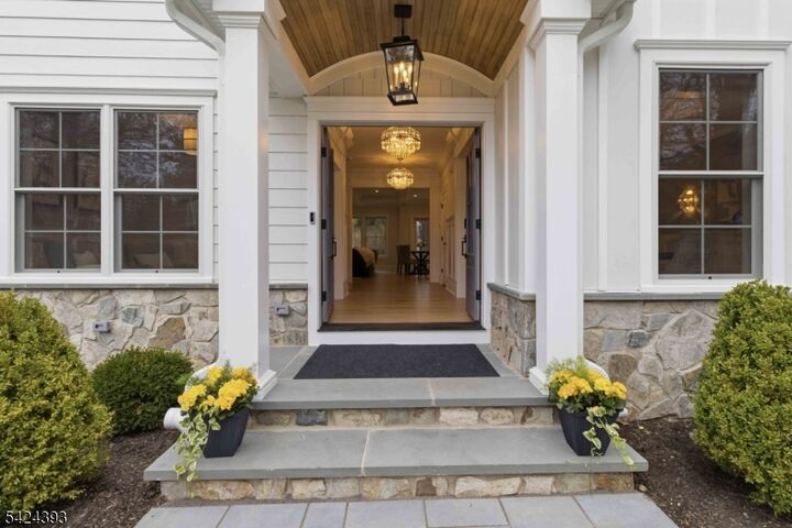 Property Photo:  2 Whitman Dr  NJ 07928 