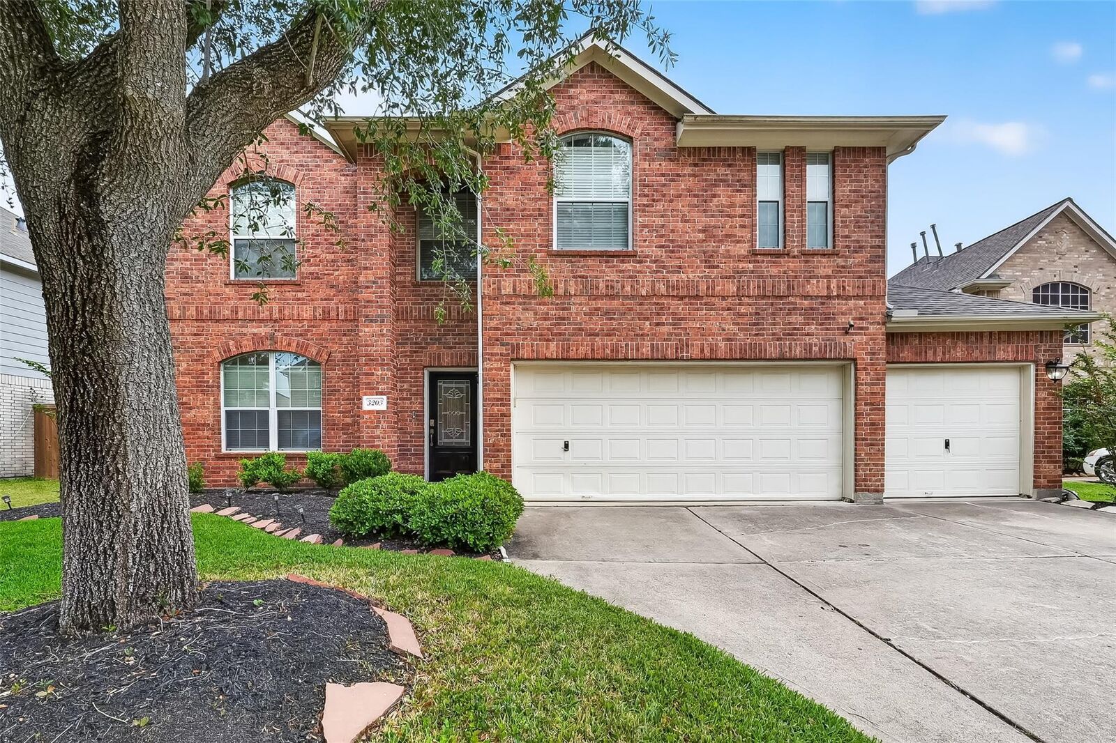 Property Photo:  3203 Ruffin Green Court  TX 77545 
