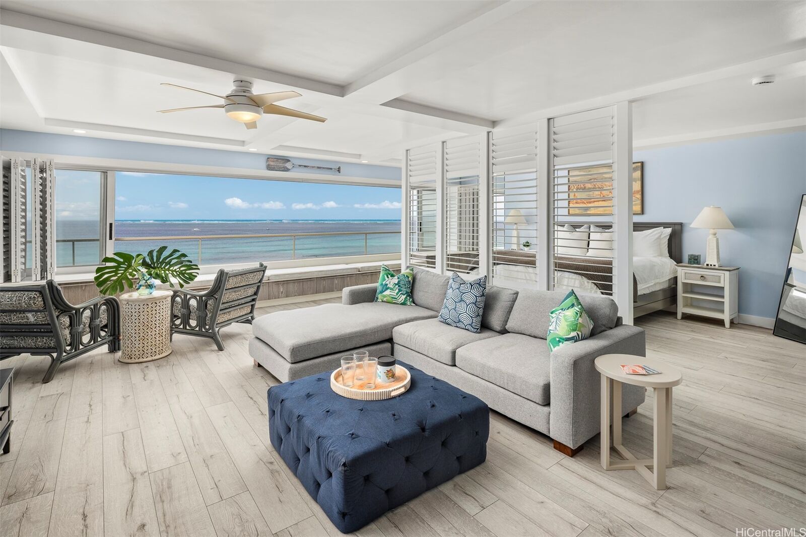 Property Photo:  2895 Kalakaua Avenue 1402  HI 96815 