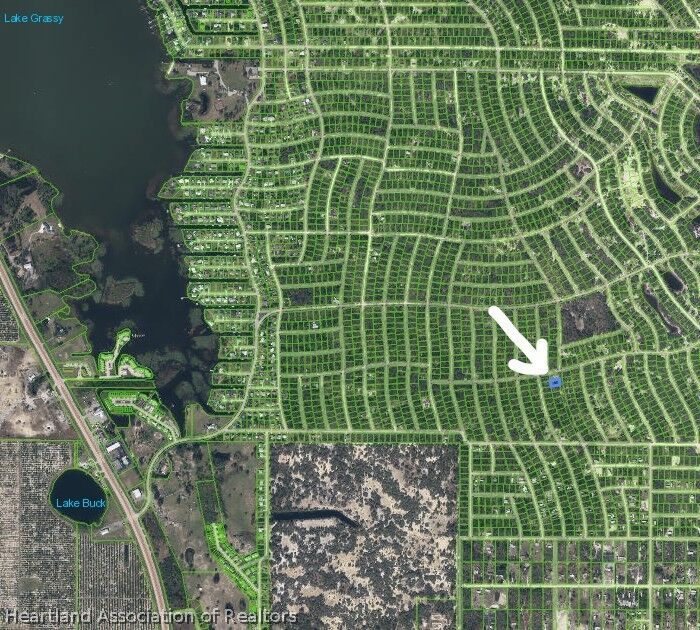 Property Photo:  212 Sentimental Drive  FL 33852 