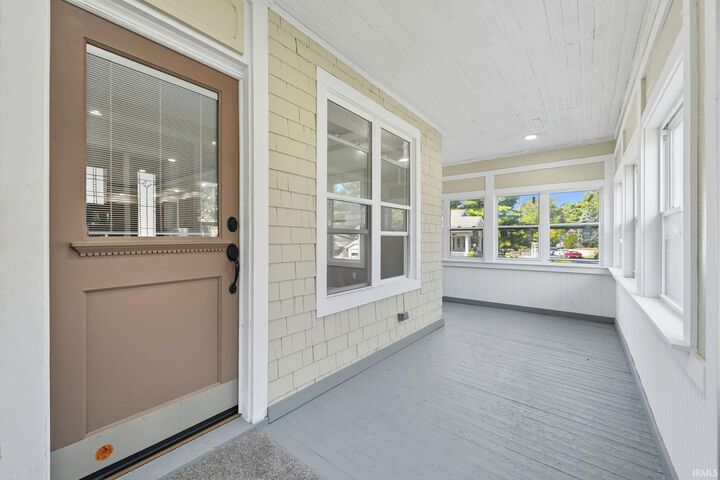 Property Photo: 1040 Delaware Avenue IN 46805-3456