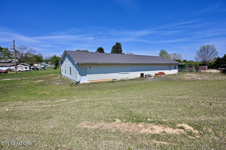 Property Photo:  2139 Big Springs Rd  TN 37801 