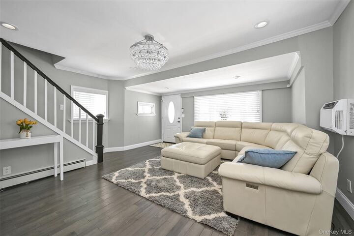 Property Photo:  187 Memphis Avenue  NY 11001 