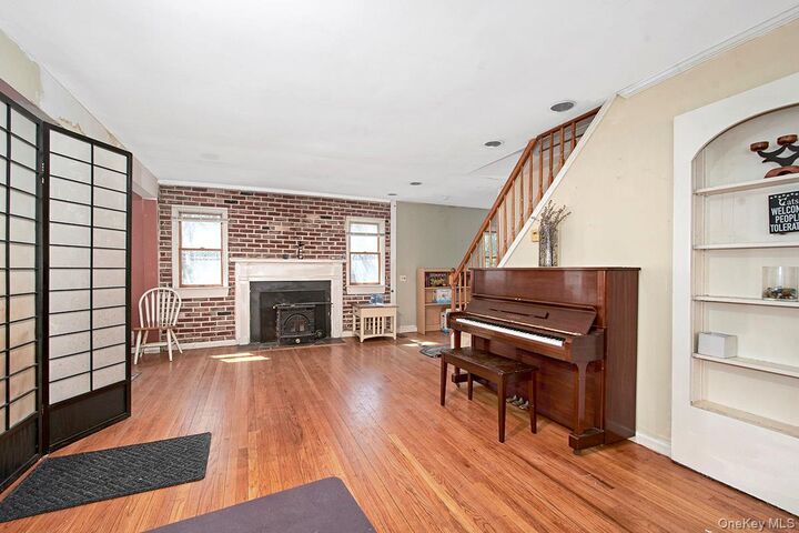 Property Photo: 5 Stafford Place NY 10604
