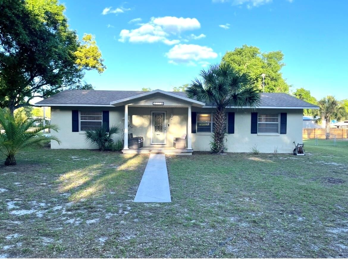 Property Photo:  407 Poinsettia Avenue  FL 34731 