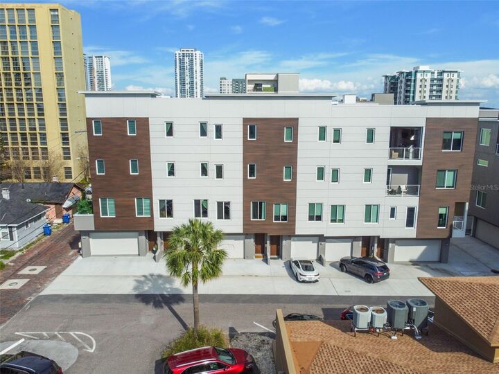 Property Photo:  370 6th Street S  FL 33701 