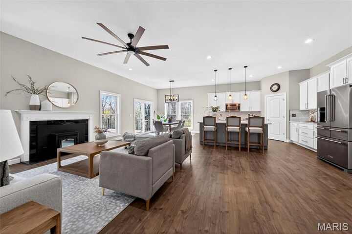 Property Photo:  191 Cedar Lane  MO 63385 