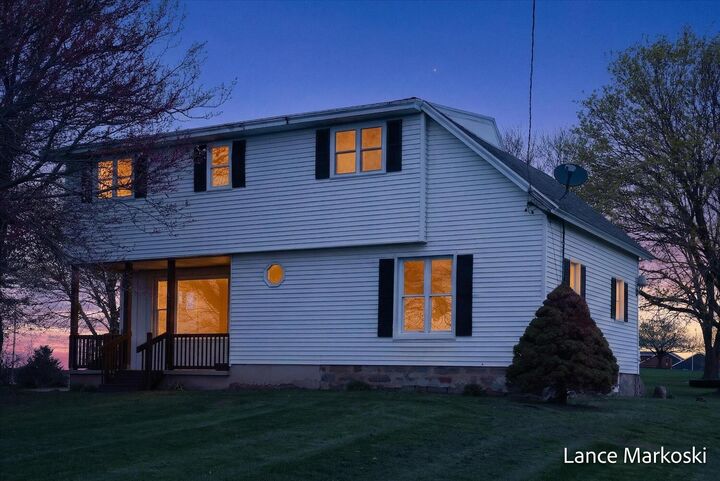 Property Photo:  1585 135th Avenue  MI 49348 