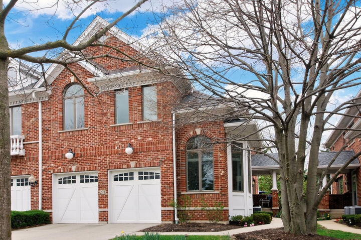 Property Photo:  271 Arbor Glen Boulevard 271  IL 60195 