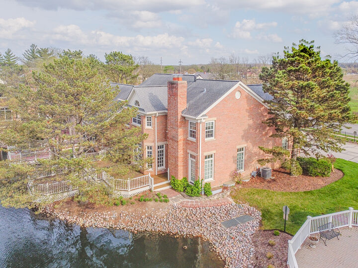 Property Photo: 11256 W Alexandria Lane IL 60154