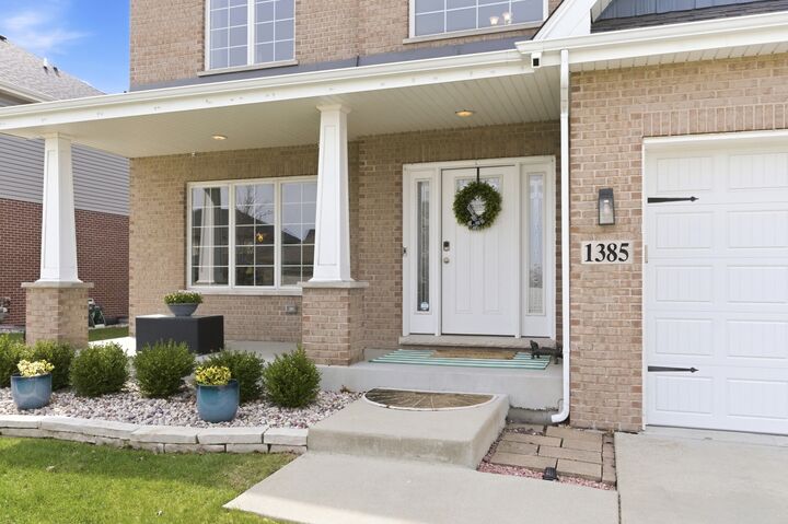 Property Photo:  1385 Overton Drive  IL 60439 