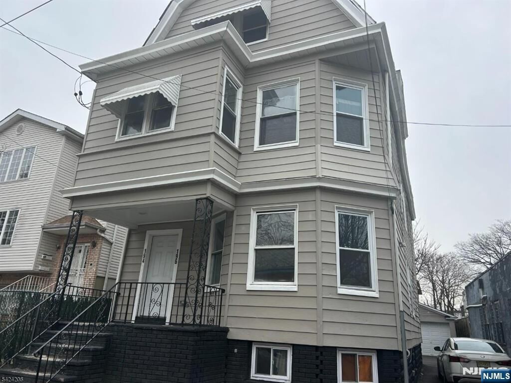 Property Photo:  194-196 Wainwright Street  NJ 07112 