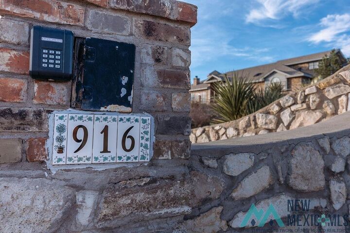 Property Photo:  916 Fountain Drive  NM 88220 