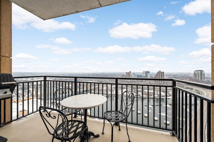 Property Photo: 100 3rd Avenue S 2602 MN 55401