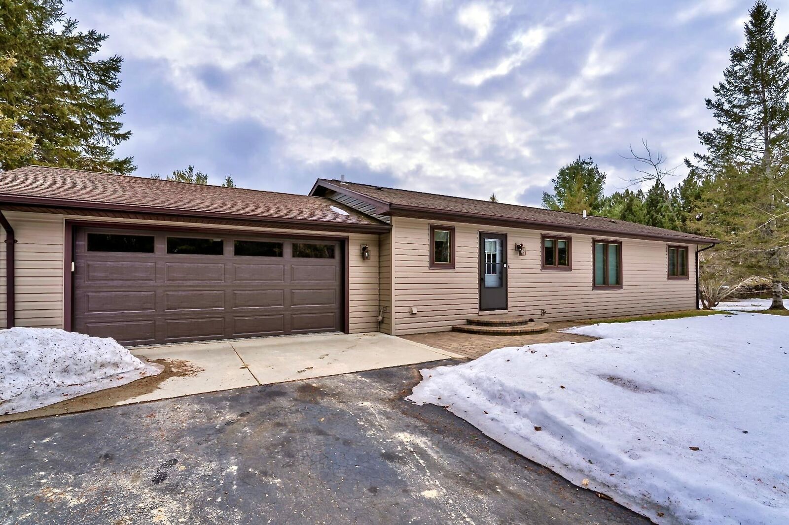 Property Photo:  17096 Skyview Drive NW  MN 56601 