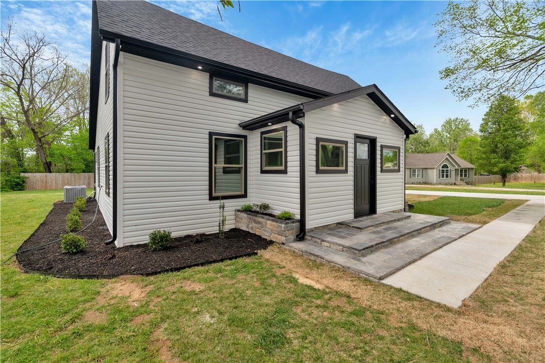 Property Photo:  5808 S Cardwell Road  AR 72704 