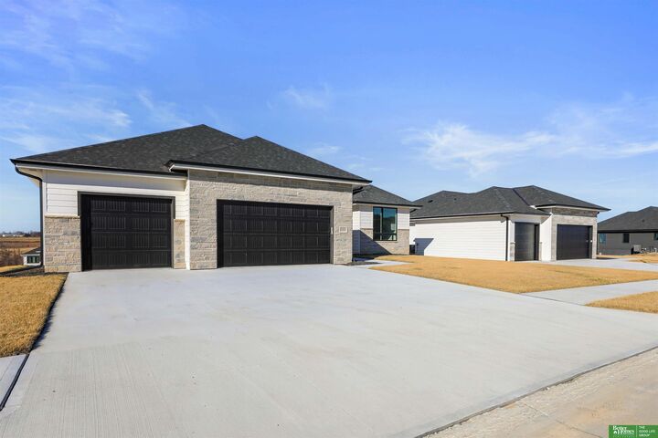 Property Photo:  5420 N 213th Street  NE 68022 