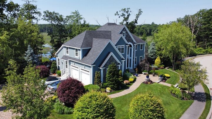 Property Photo: 10 Woodbury Ln MA 01949