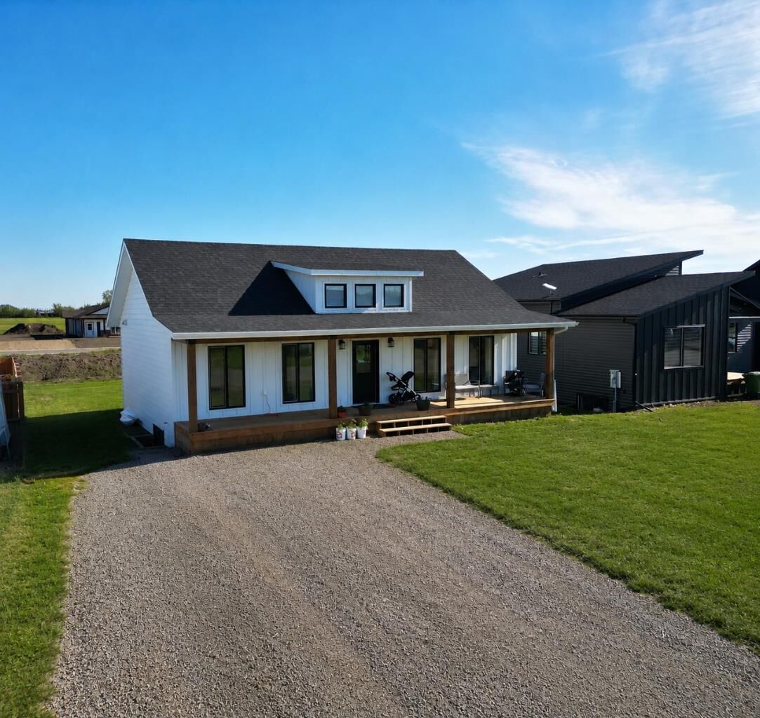 Property Photo: 10406 105 Ave AB T0H 2H0