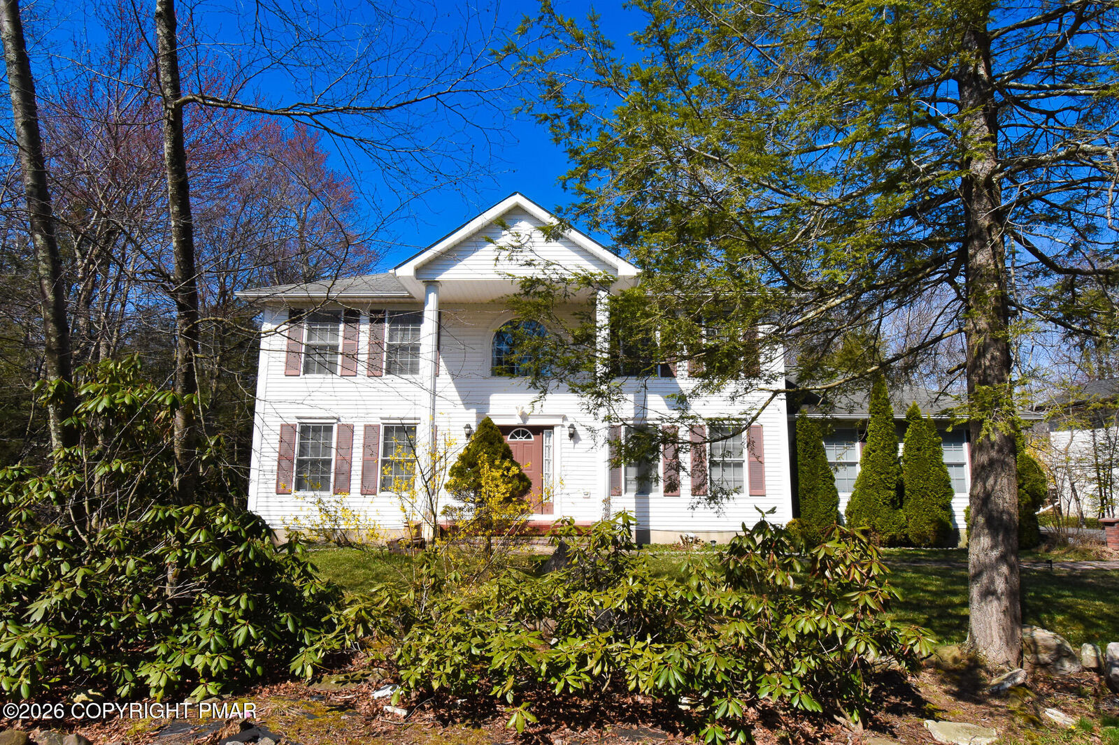 Property Photo:  2570 Country Club Drive  PA 18466 