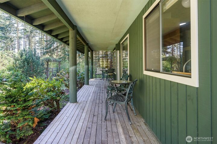 Property Photo:  108  Towhee Lane  WA 98261 