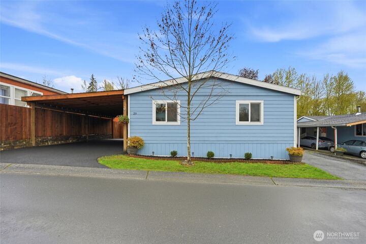 Property Photo:  704  87th Avenue NE 29  WA 98258 