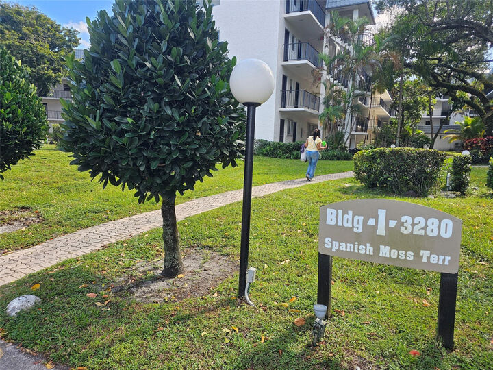 Property Photo:  3280 Spanish Moss Terrace 209  FL 33319 