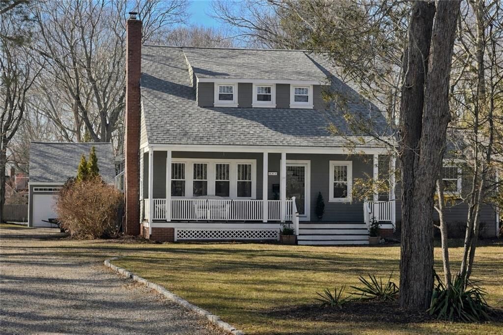 Property Photo:  286 New Meadow Road  RI 02806 