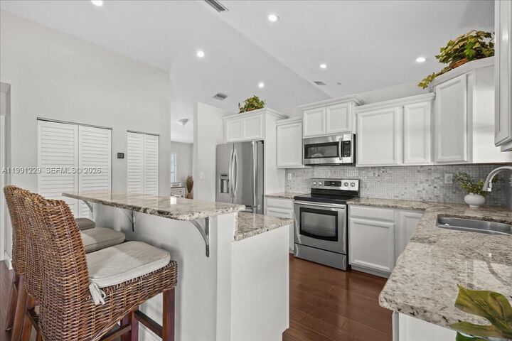 Property Photo:  1650 NW 14th Ter  FL 33030 