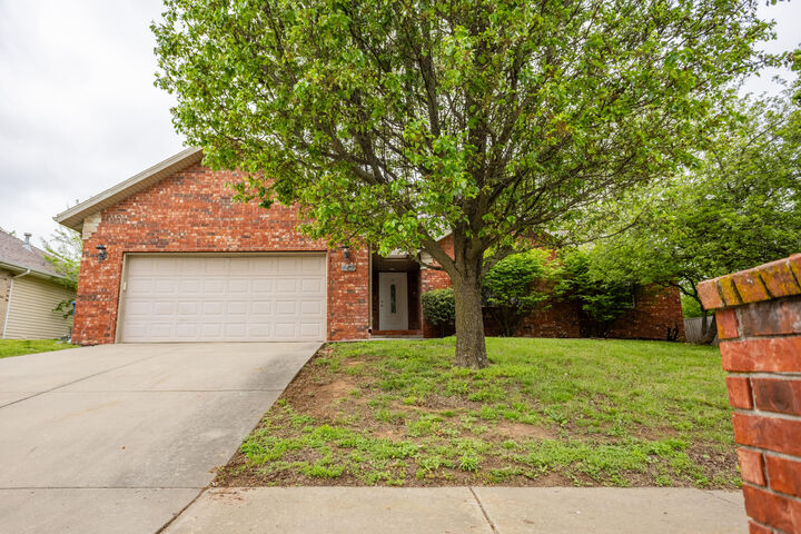 Property Photo:  587 S Canterbury Lane  MO 65714 