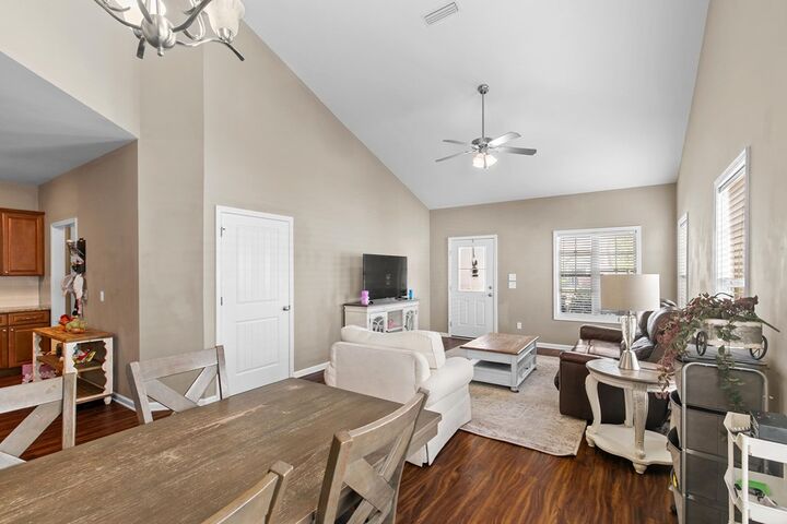 Property Photo:  121 Heyward  AL 36303 