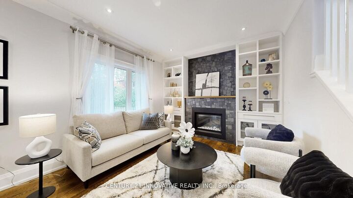Property Photo:  1 Dustan Crescent  ON M4J 4G4 