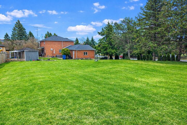 Property Photo:  80 Findlay Avenue  ON L7B 1E1 