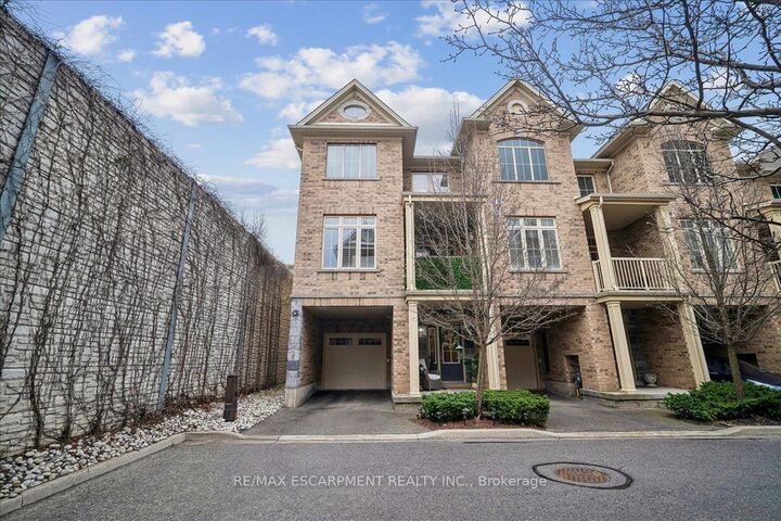 181 Plains Road W #40 — photo 1