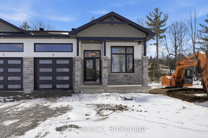 71 Hughes Circle — photo 1