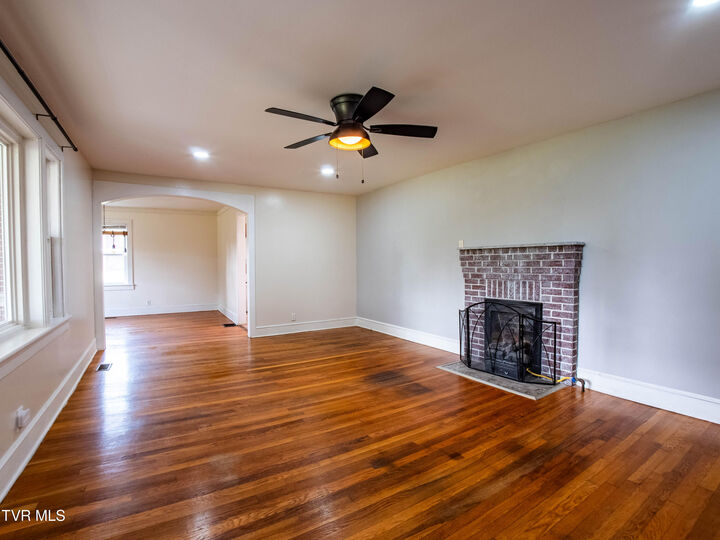 Property Photo:  218 Messick Avenue  TN 37642 