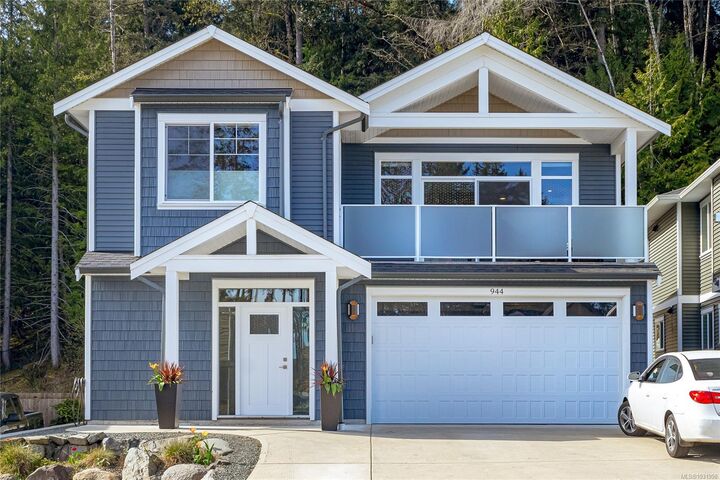 944 Craig Rd — photo 1