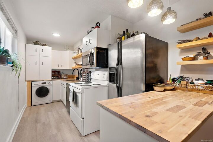 Property Photo:  1987 Kaltasin Rd 105  BC V9Z 0B6 