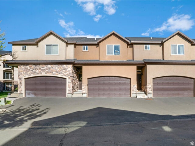 Property Photo: 371 S 790 W UT 84062