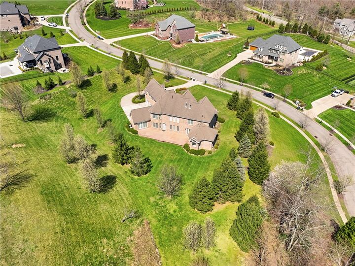 Property Photo:  107 Kingston Ave  PA 16066 