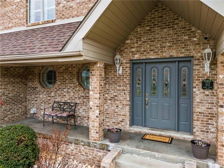 Property Photo:  612 James Drive  PA 15012 